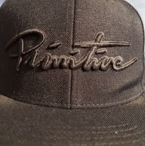 Primitive snapback all black